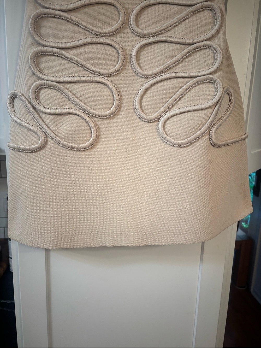 Cult Gaia Aimee sculpted curved line mini dress in beach tan nude - Picture 8 of 10